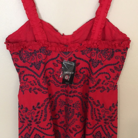 NEW Forever 21 Eyelet Dress. Medium - Picture 6 of 7